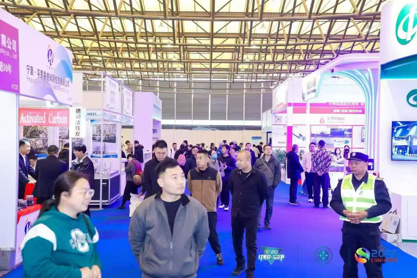e4ff70daba183a96b03395ef3f04e664.jpg